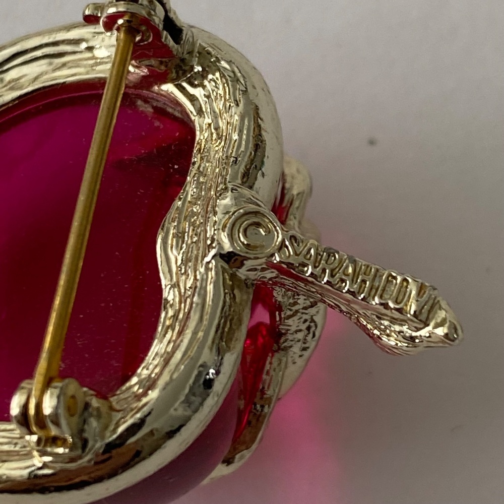 Vintage Sarah Coventry lucite pink apple jelly belly gold tone brooch pin back - Picture 9 of 10
